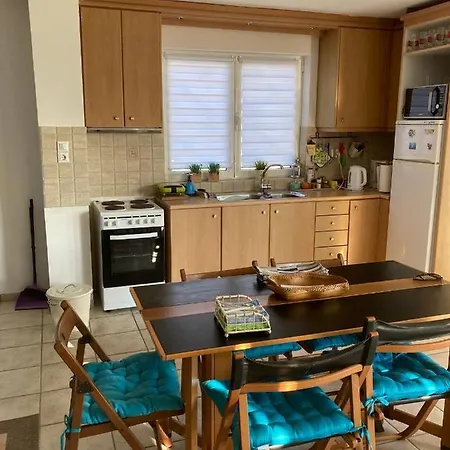 Apartment Seaview Near Athens & Sounio